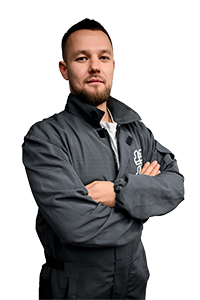 Моисеенков Денис